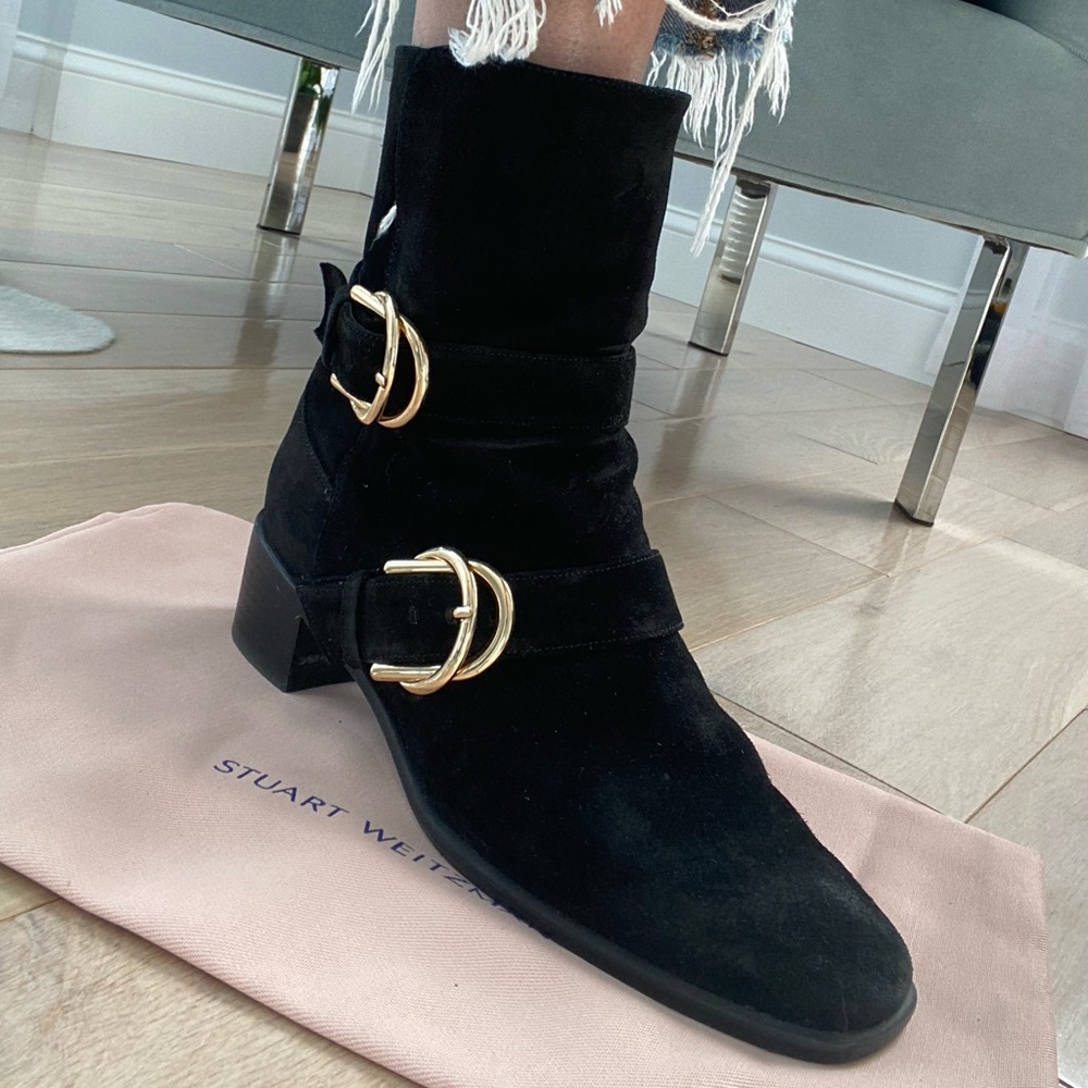 Stuart Weitzman suede leather black moto boots Britain backle size 6.5